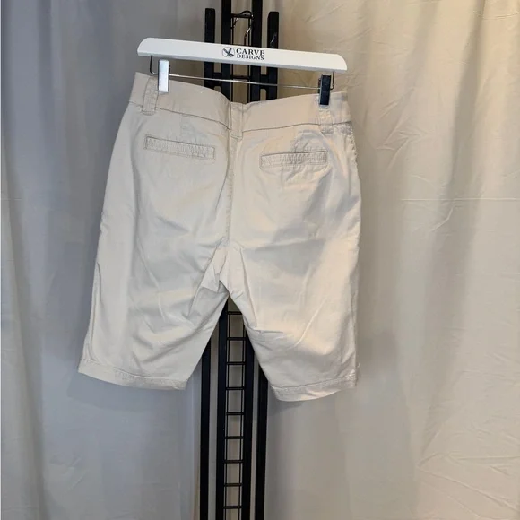 Sonoma Women's Cream Bermuda‎ Shorts - Picture 3 of 4